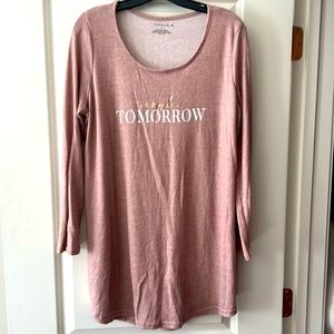 Danskin rose color nightgown